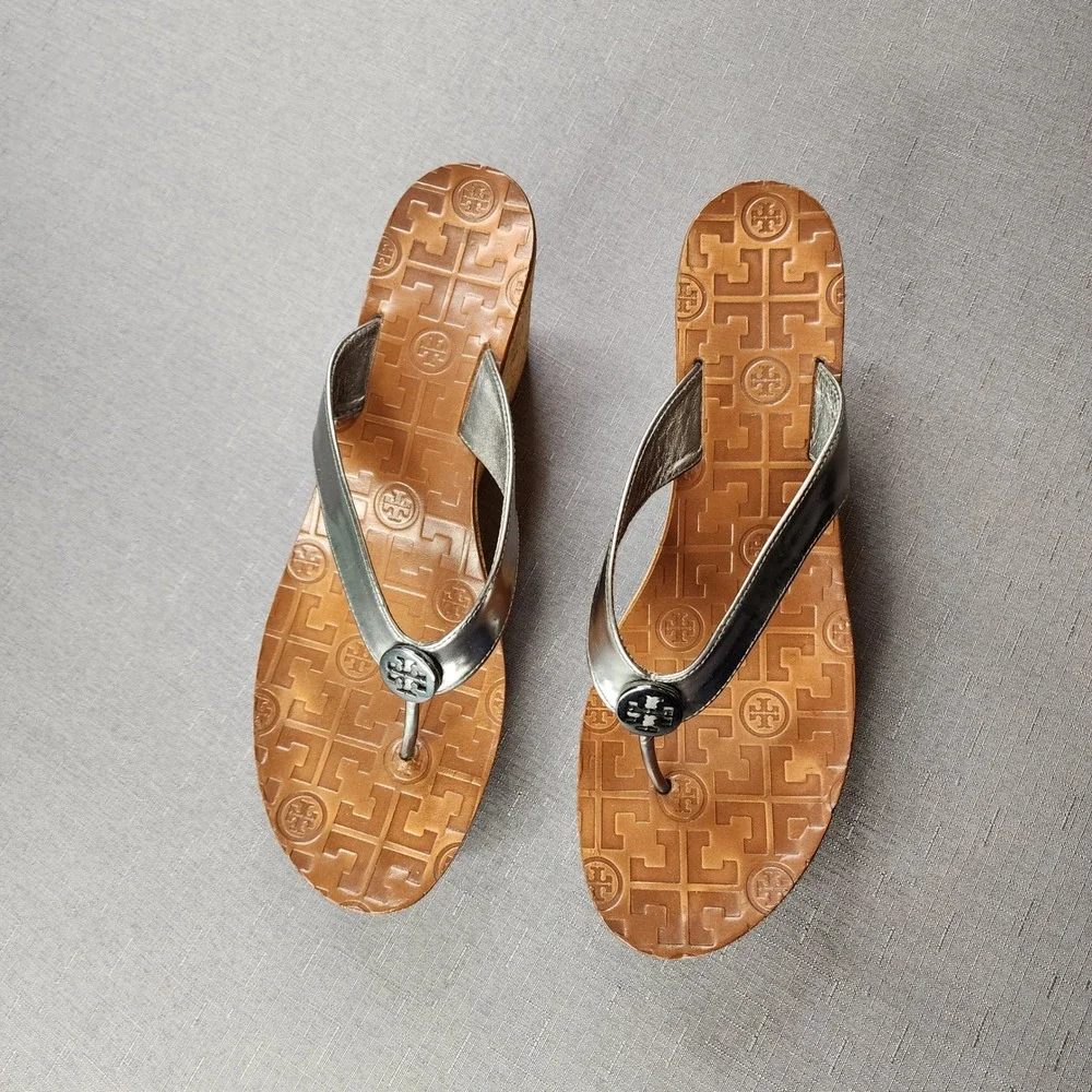 Tory Burch Thora Wedge Sandal Metallic Grey Leather Cork Platform Womens 10.5